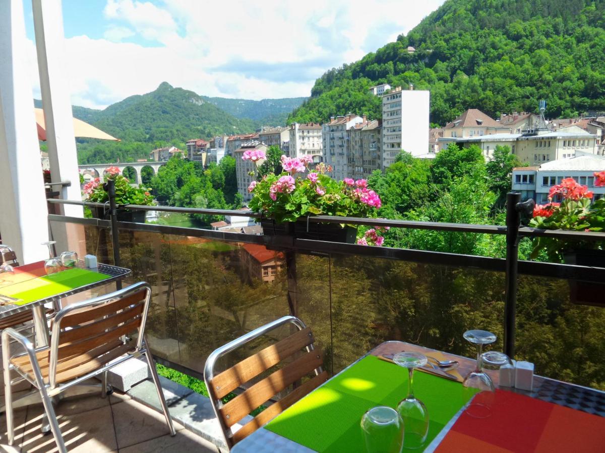 Jura Hotel Restaurant Le Panoramic Сен-Клод Экстерьер фото