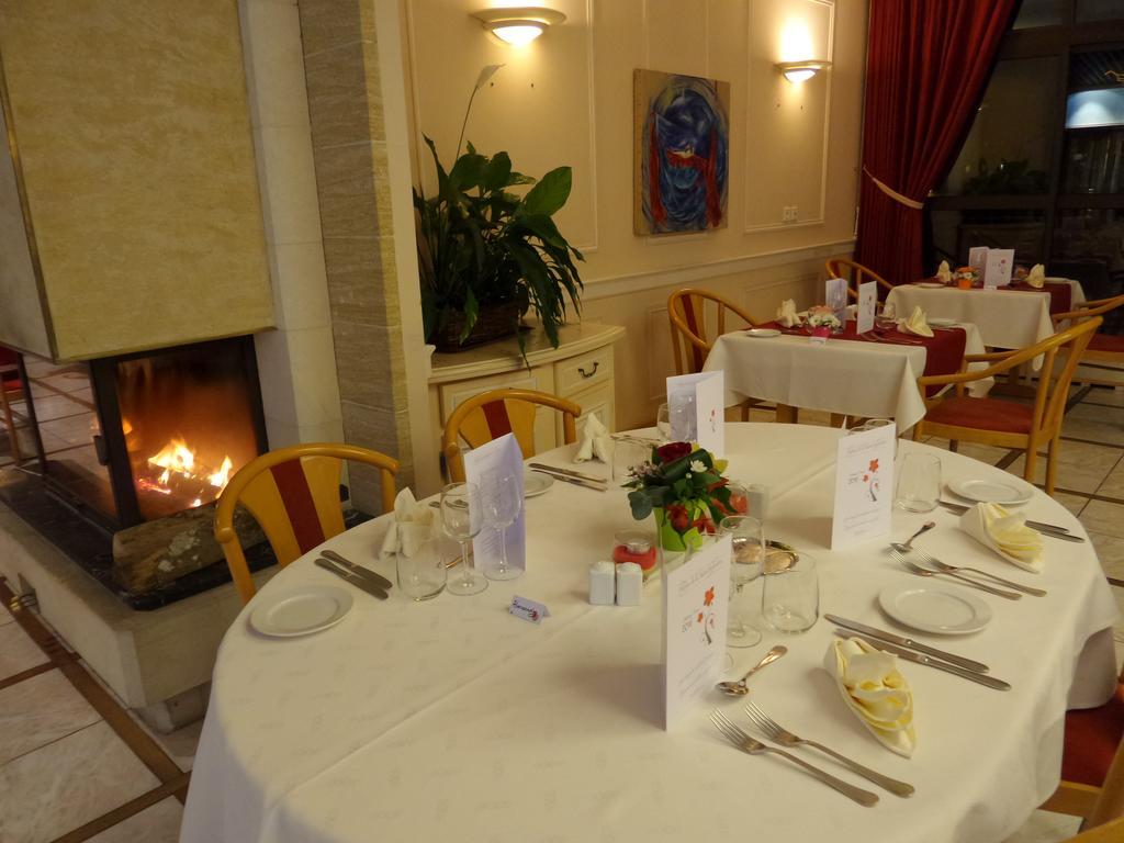 Jura Hotel Restaurant Le Panoramic Сен-Клод Экстерьер фото