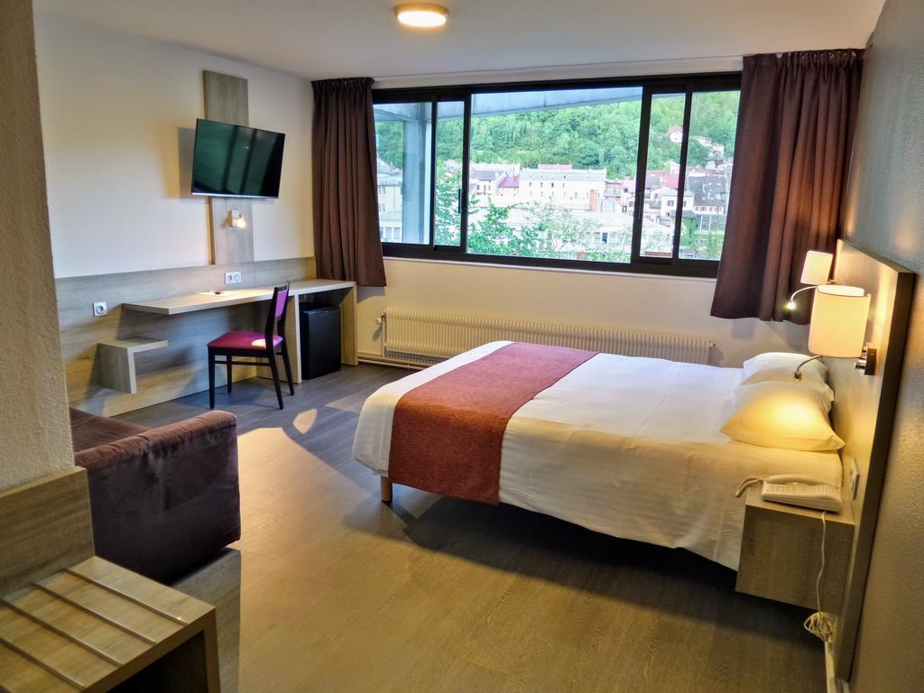 Jura Hotel Restaurant Le Panoramic Сен-Клод Экстерьер фото